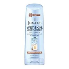 Jergens Wet Skin Body Moisturizer with Refreshing Coconut Oil, 10 OuncesJergens